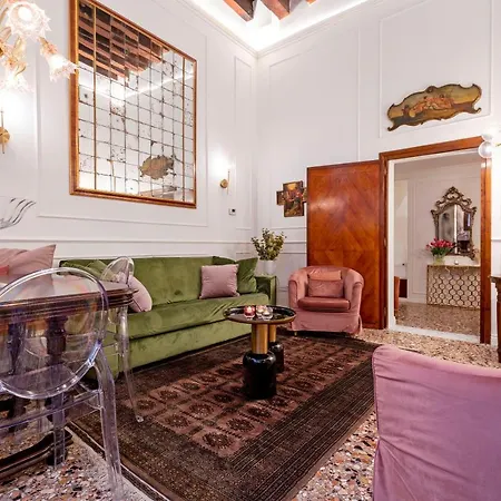 Ca' Degli Angeli Apartment *